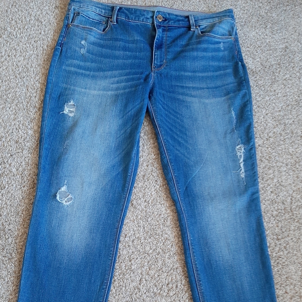 WHBM - Stylish Mid-Rise Distressed Jeans ("The Skinny") for women - Size: 12